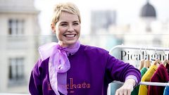 Corazón - Soraya saca la marca de ropa  "Chochete" y desata una gran polémica