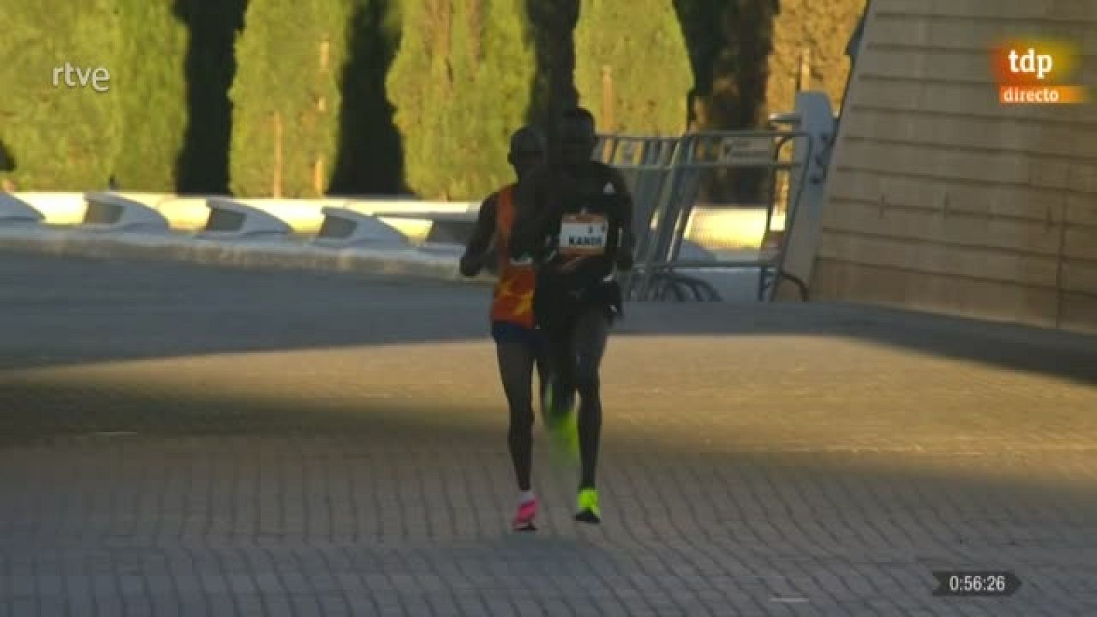 Kandie pulveriza el récord mundial de medio maratón