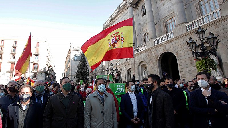 Abascal y Arrimadas conmemoran el 42 aniversario de la Constitución en Barcelona