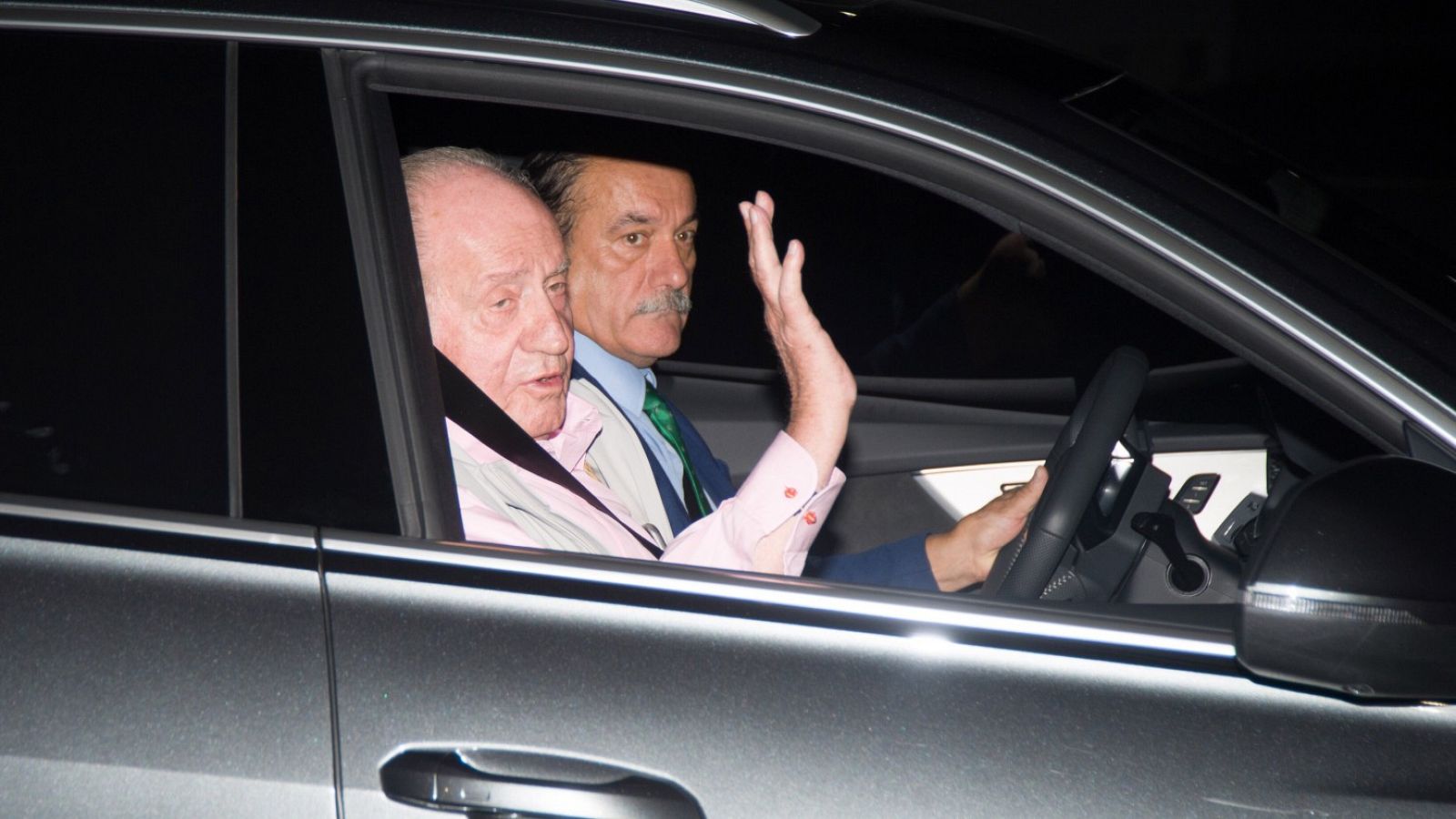 Juan Carlos I estaría regularizando su situación con Hacienda