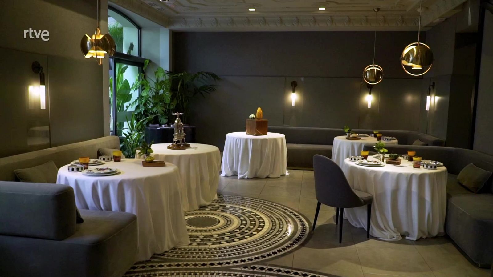 Zoom tendencias - El reto de los chefs estrella Michelin frente a la COVID - ver ahora