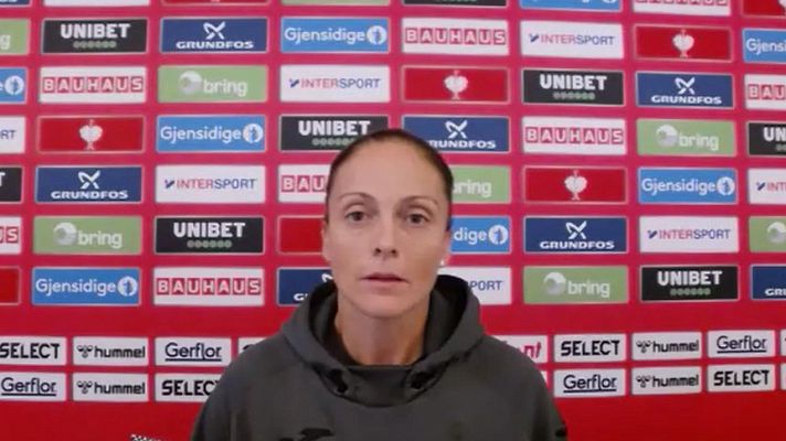 Europeo de balonmano | Silvia Navarro: "O estamos finas o se nos va el partido"