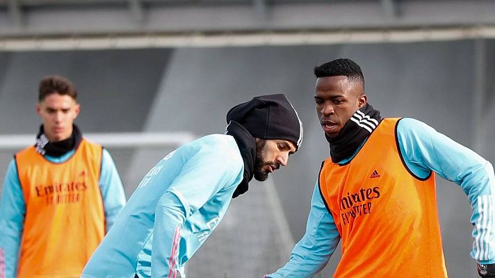 Telediario 1 - Madrid y Atlético se juegan su futuro en Champions antes del derbi