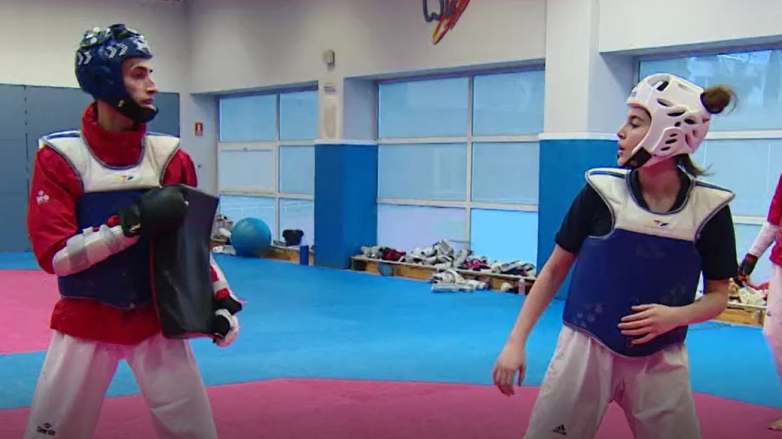 Las competiciones de taekwondo vuelve casi un año después