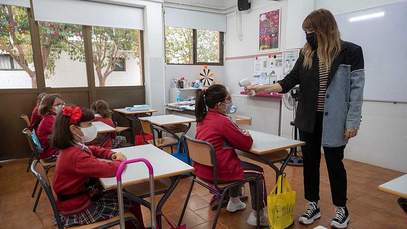 Los estudiantes españoles se estancan en matemáticas y retroceden en ciencias, según el último informe TIMSS