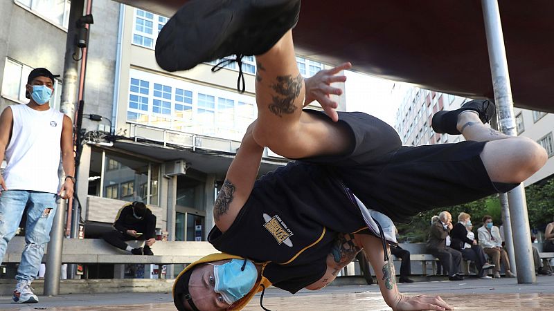 Juan de la Torre y Laura García, campeones de España de 'break dance' analizan el salto a los JJOO