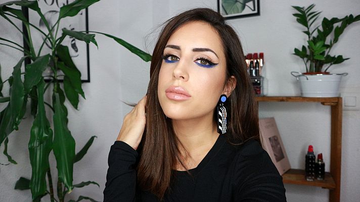 Tutorial de maquillaje inspirado en el color 'Classic Blue'