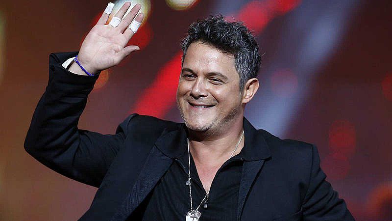 'El mundo fuera': el documental de Alejandro Sanz sobre el confinamiento | Ver