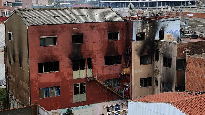 Un testigo del incendio: "Saltaban por las ventanas para huir del fuego"