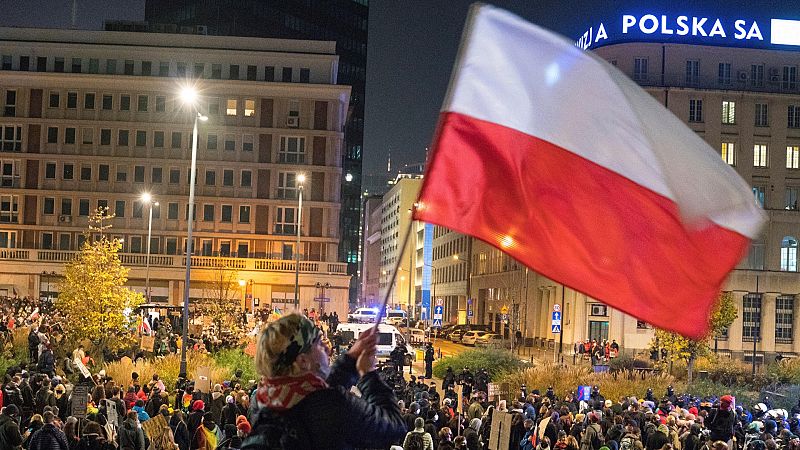La injerencia del Gobierno polaco en la Justicia y los medios públicos