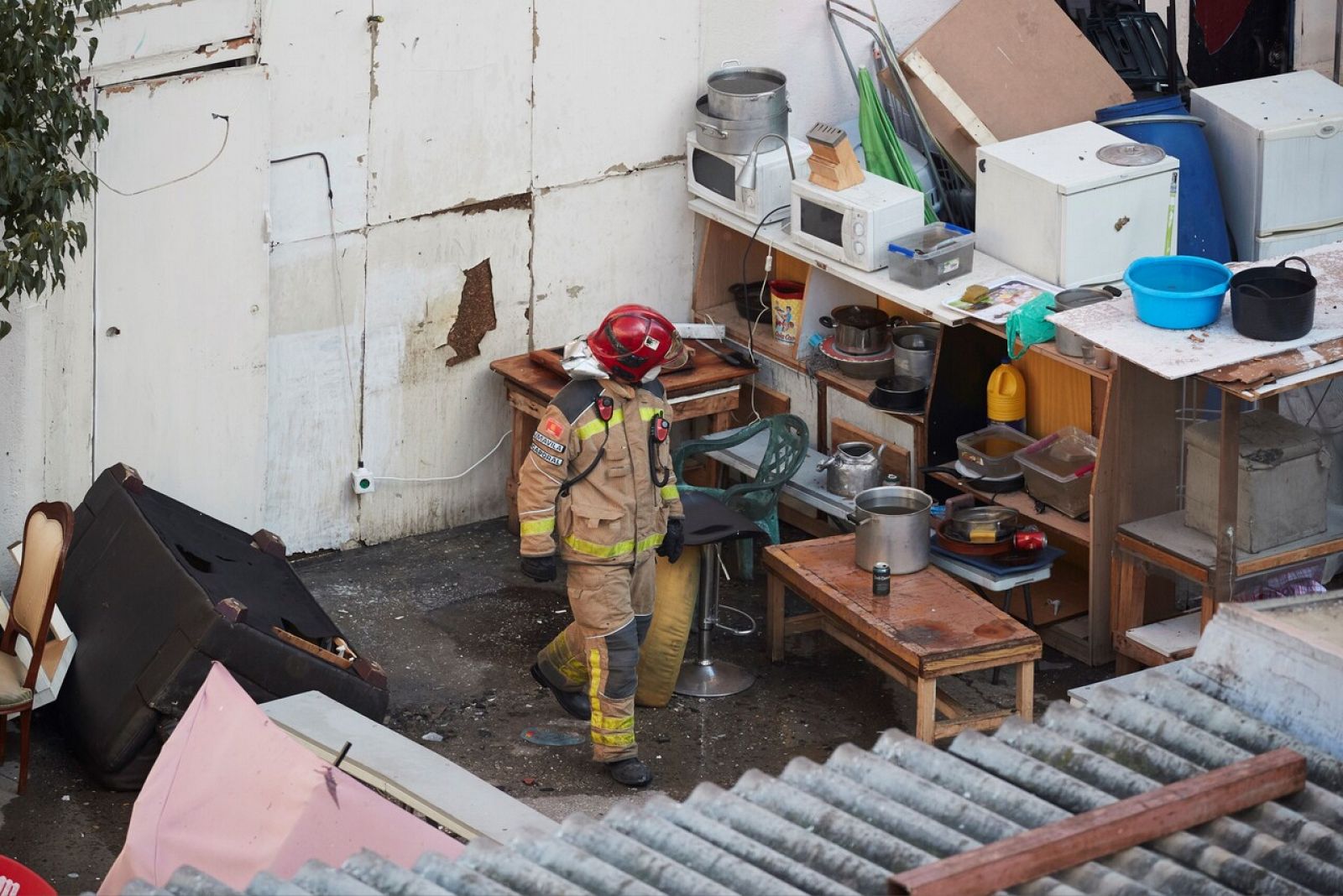 Qué ocurrió en el incendio de una nave ocupada en Badalona