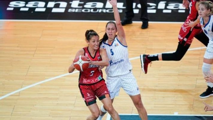  - Liga femenina Endesa | Pefumerías Avenida vence a Spar Girona en el Clásico
