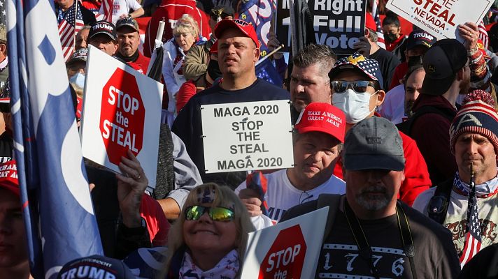 Telediario 1 - Miles de seguidores de Trump se vuelven a manifestar en Washington para denunciar "fraude masivo" y "robo electoral"