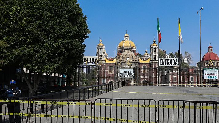 La Basílica de Guadalupe en Ciudad de México, cerrada a los fieles por la pandemia