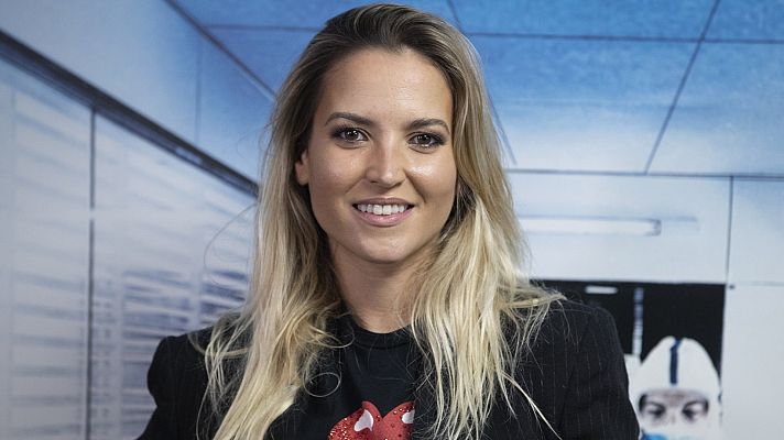 Flash moda - Ana Fernández nos enseña a hacernos sencillos peinados