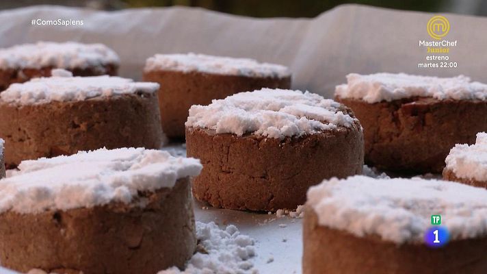 Polvorones de gofio con almendra y turrón de fiestas canario