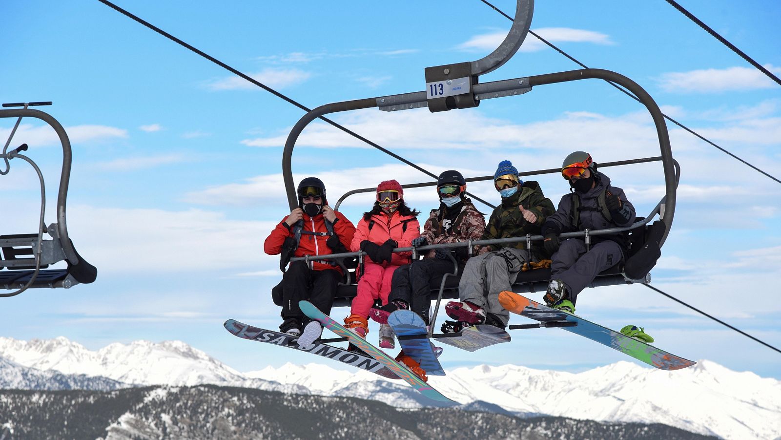 Reabren las estaciones de esquí catalanas con planes anticovid