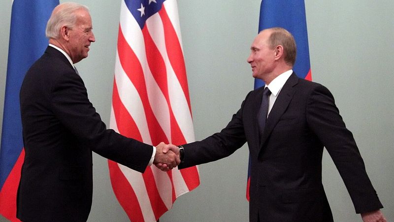 Putin felicita a Biden y le tiende la mano para "resolver los desaf�os que enfrenta el mundo" - Ver ahora