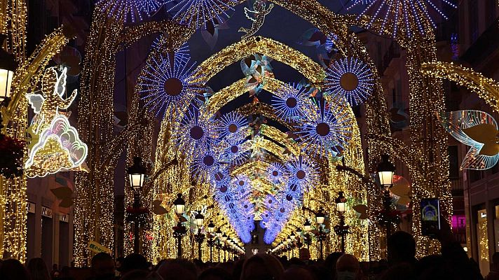 Sanidad mantiene el plan de navidad pero permite a las comunidades aumentar restricciones