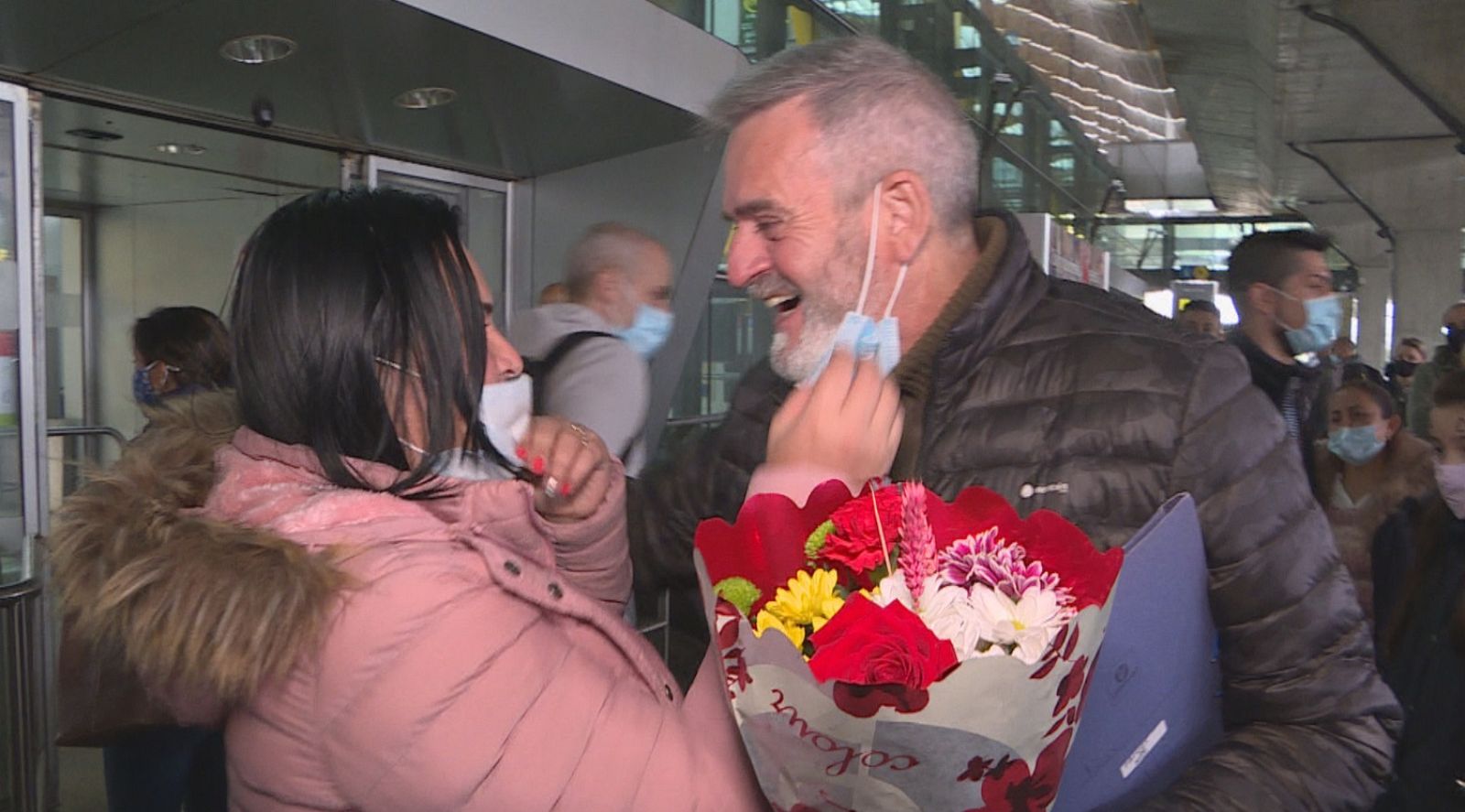 Comando Actualidad - ¿Cómo consiguen sobrevivir las parejas binacionales a las restricciones?