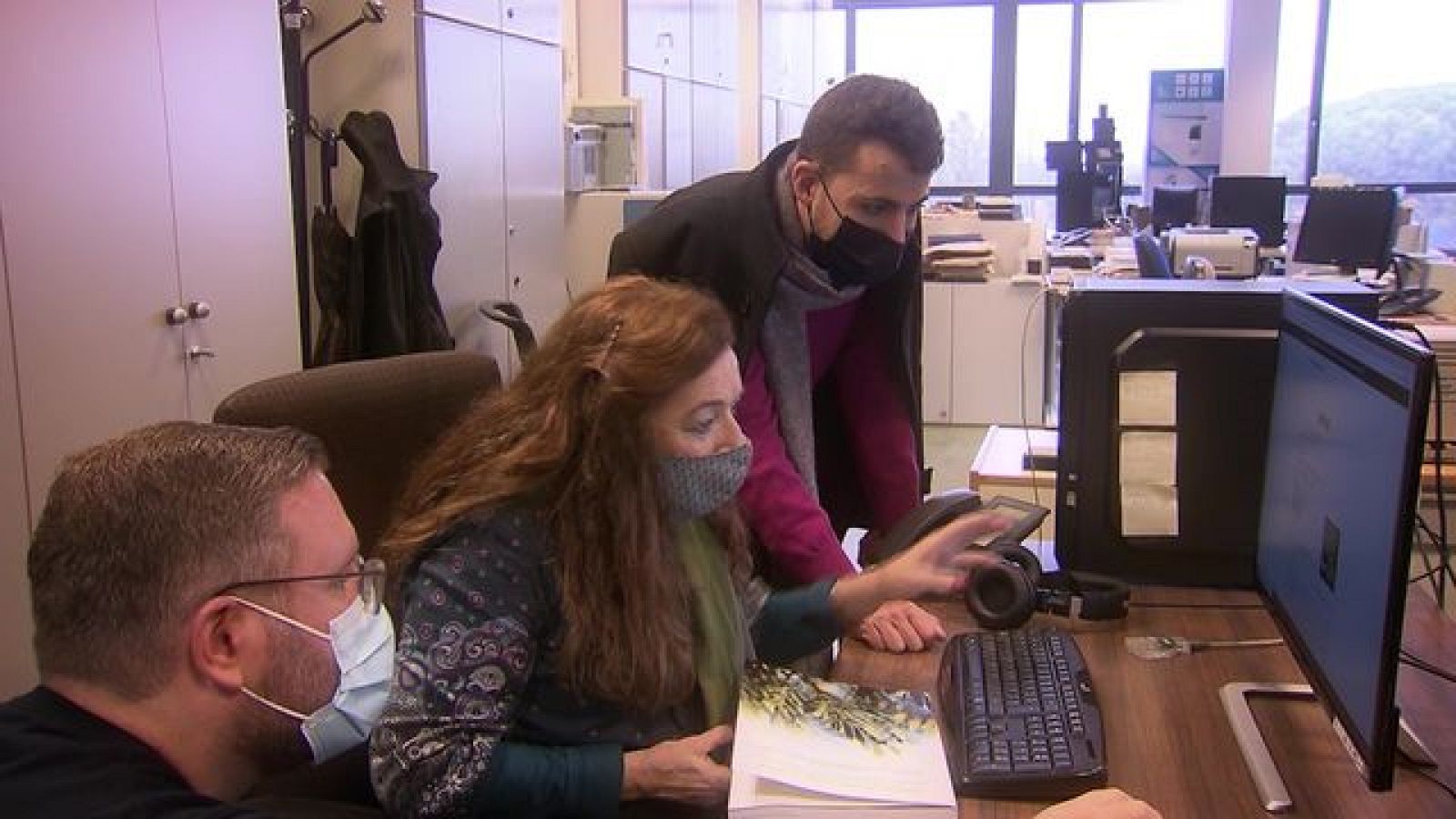 Presentación del Libro: "Pandemia, Globalización y Ecología" *