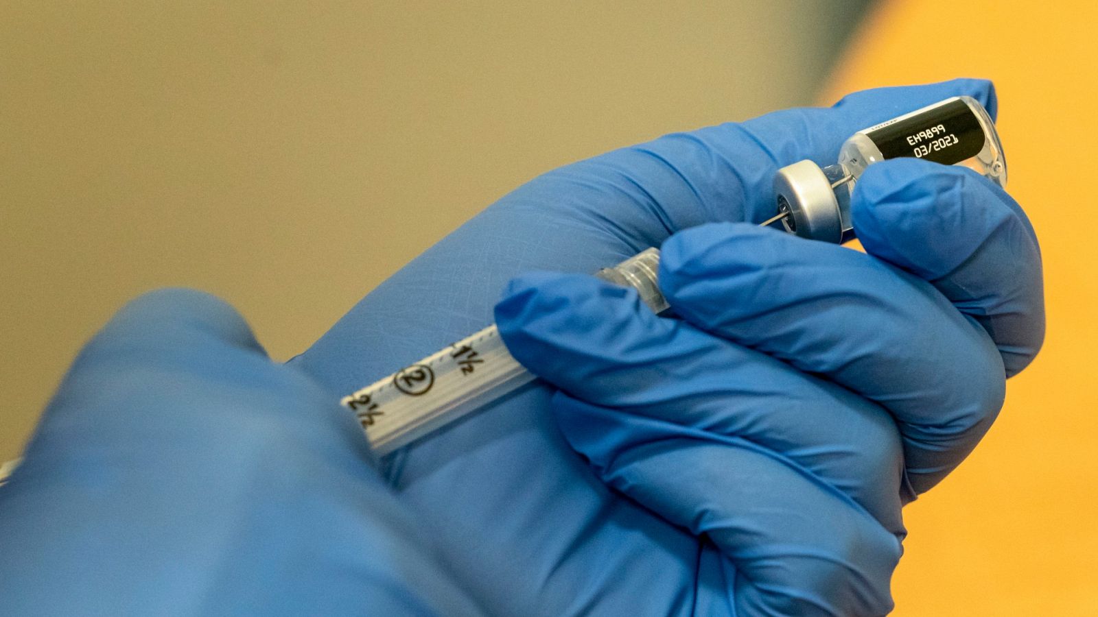 Coronavirus | Los científicos despejan dudas sobre la eficacia de la vacuna - RTVE.es