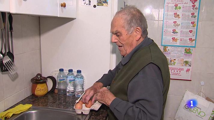 Telediario 1 - Los vecinos del barrio del Culubret, en Figueres, denuncian los constantes cortes de luz