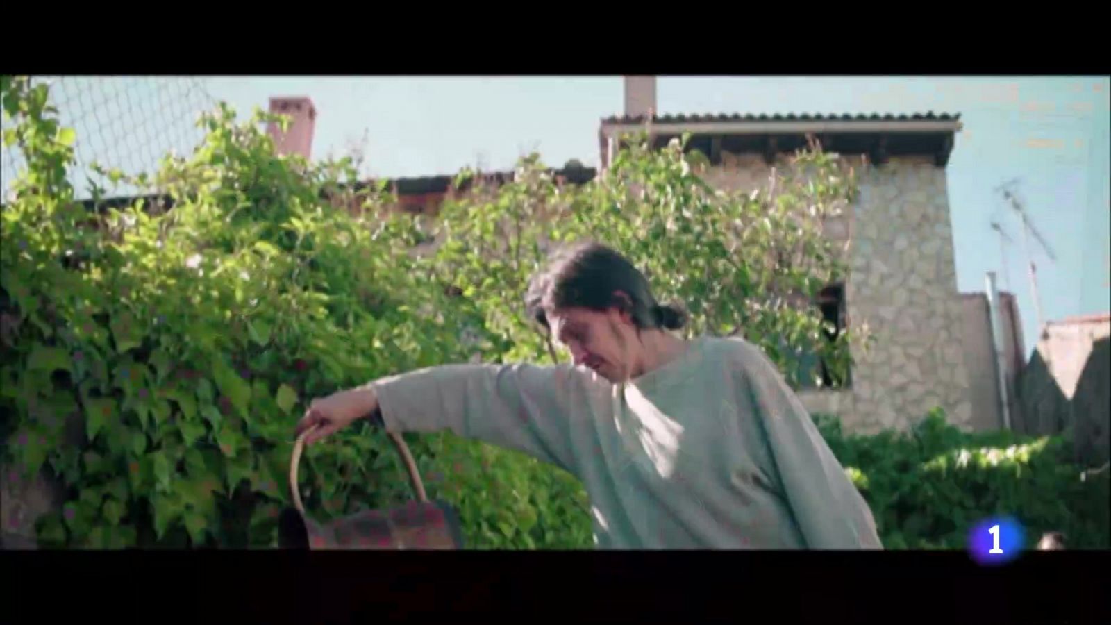 La novela "Los asquerosos" no para de dar alegrías a su autor Santiago Lorenzo - Ver ahora