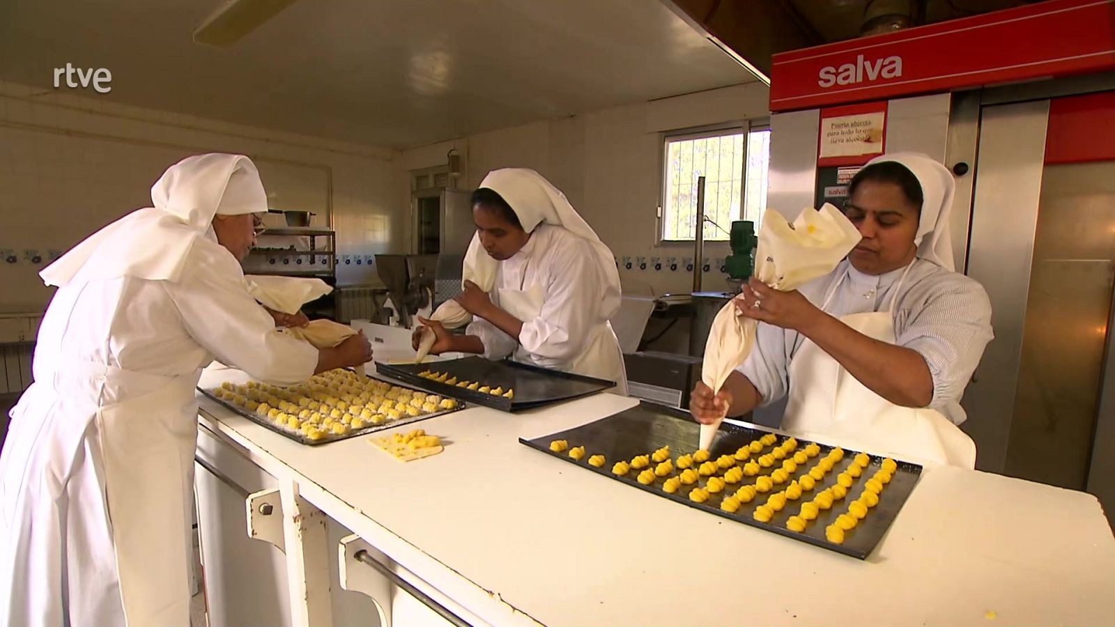 Pueblo de Dios - Entre cantos y dulces - ver ahora
