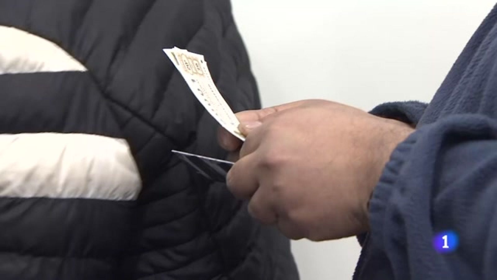 ¿Quién no ha compartido un décimo de Navidad? - Ver ahora