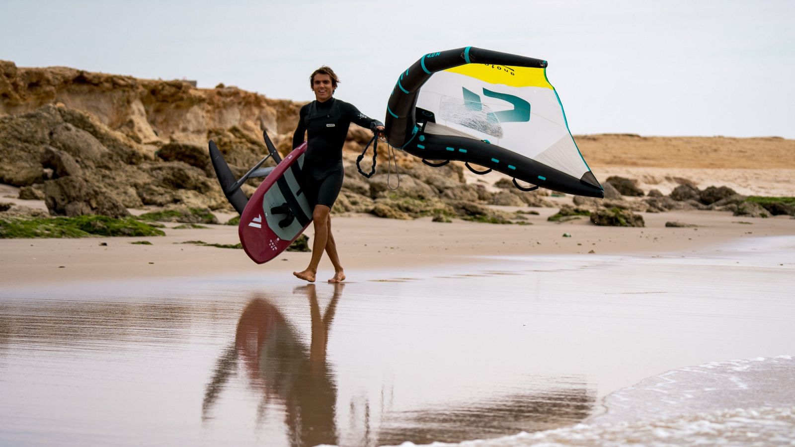 Jerome Cloetens ensaya en Dakhla todas las disciplinas del kitesurf