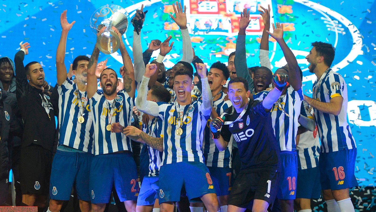 El Oporto se lleva la Supercopa de Portugal ante el Benfica