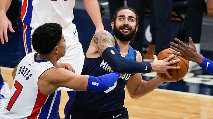 Telediario 1 - Ricky, Juancho, Doncic y Campazzo se estrenan el día que se apalaza el primer partido por culpa del coronavirus