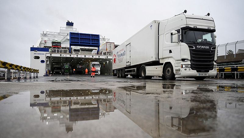 Manolo Roa, camionero atrapado en el Reino Unido: "El Gobierno parece que no se acuerde de nosotros"