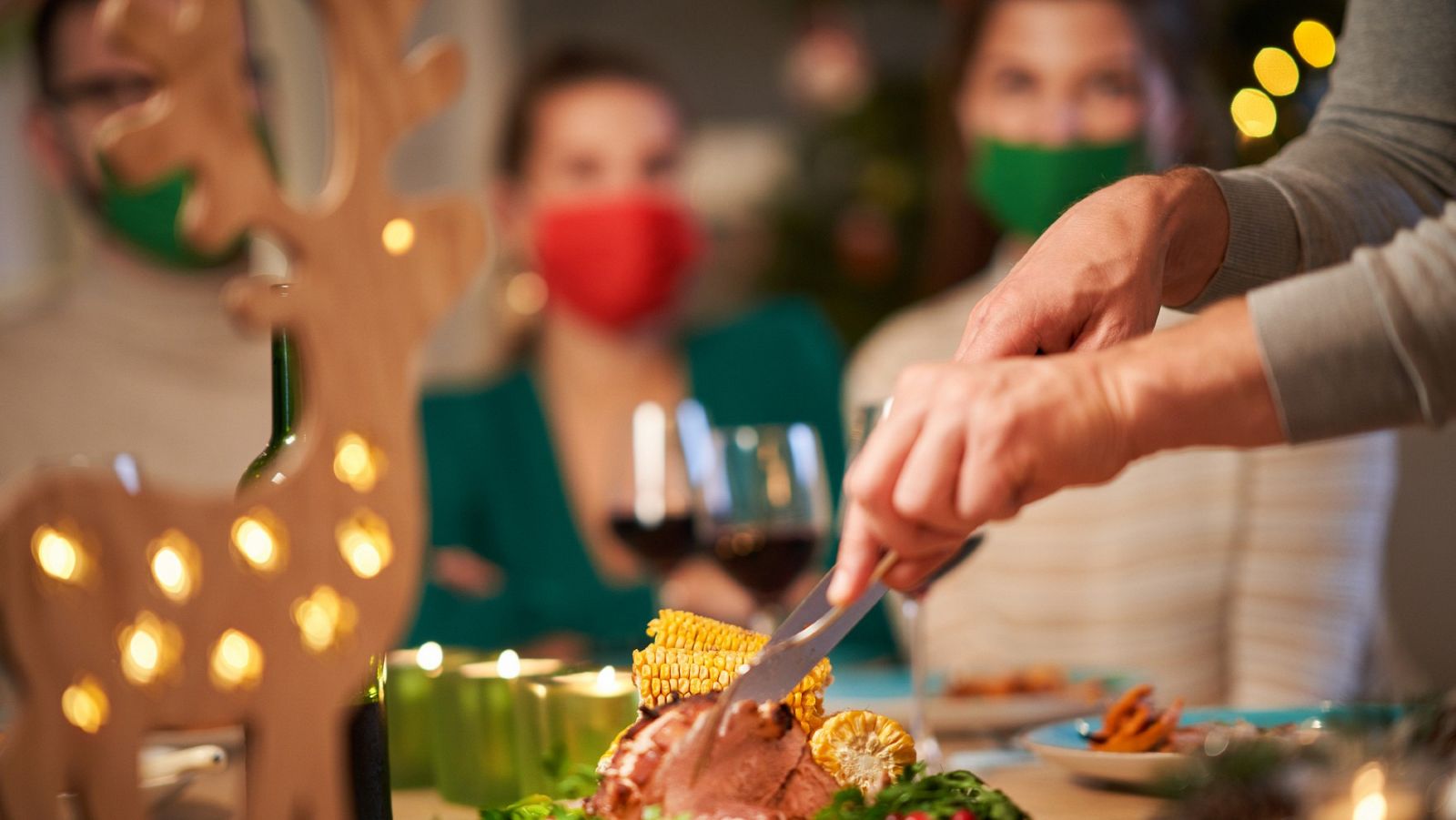 Una cena de Navidad segura: Manual práctico