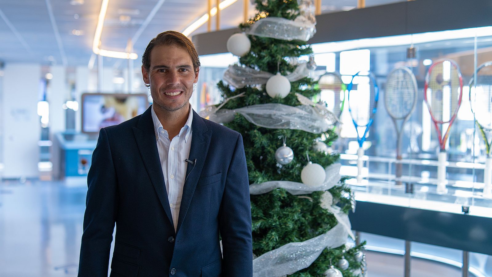 Rafa Nadal felicita la Navidad