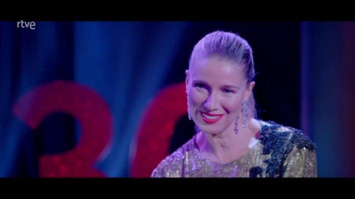 Especiales de Navidad - Anne Igartiburu canta "Veneno para el corazón"