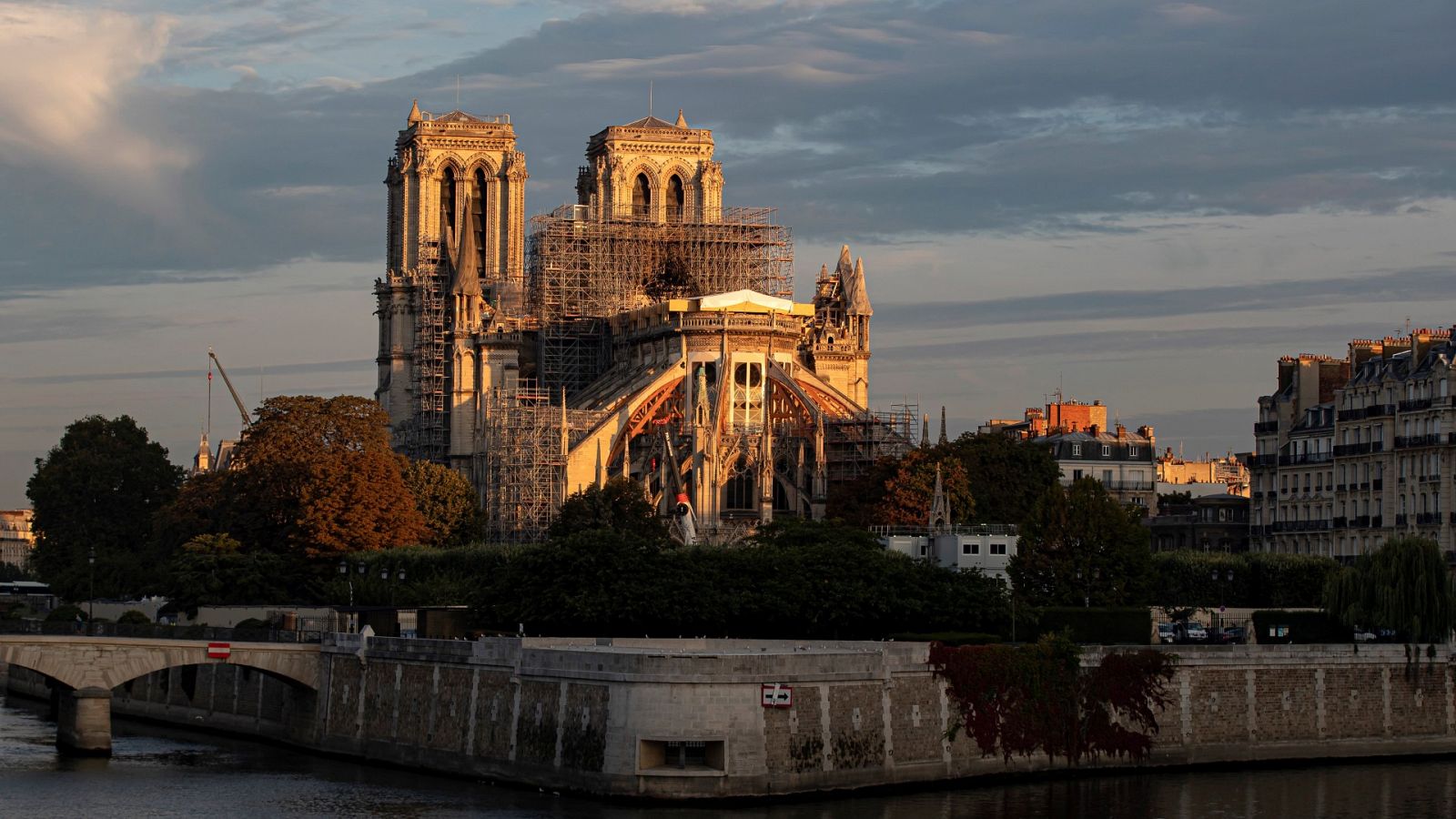 Notre Dame volverá a tener su reloj monumental