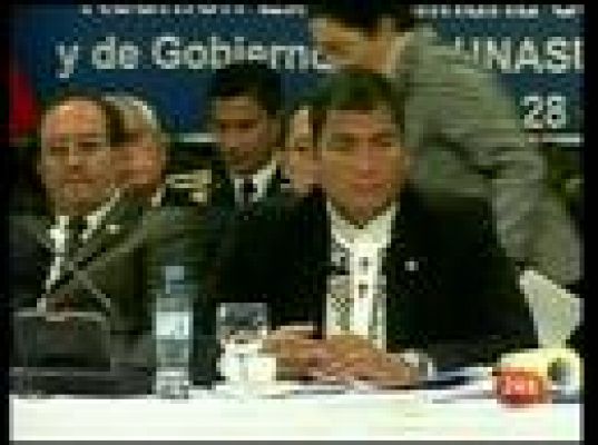  - Correa y Chávez piden explicaciones