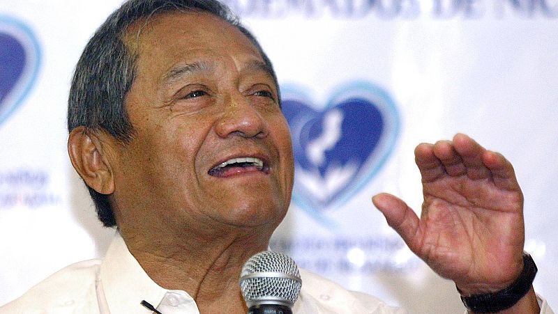 'Somos novios', el himno universal de Armando Manzanero