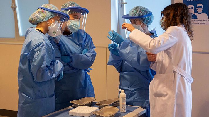 Telediario 1 - Sanitarios españoles buscan mejores condiciones en Alemania