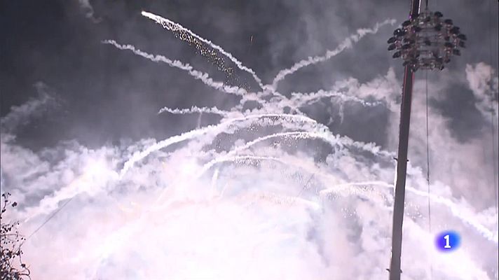 Espectacle de focs artificials a Barcelona per Cap d'Any