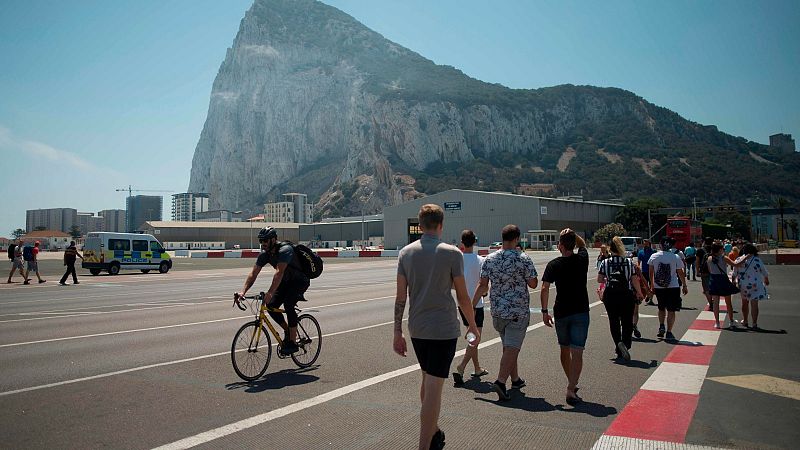 Principio de acuerdo entre España y Reino Unido para eliminar la verja de Gibraltar