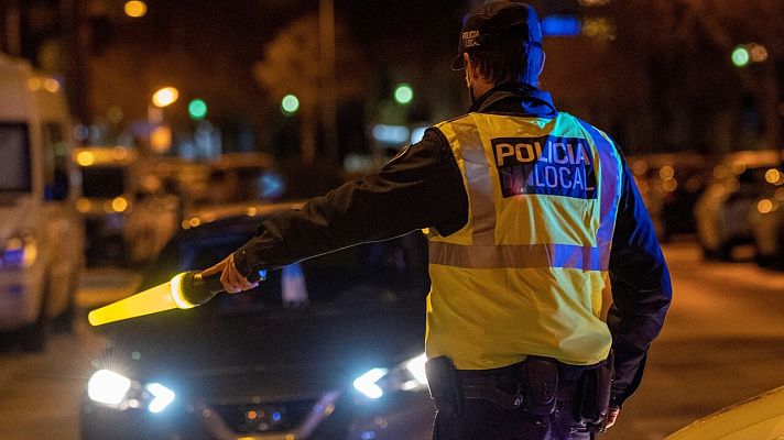 Telediario 1 - Varias fiestas ilegales empañan una Nochevieja tranquila