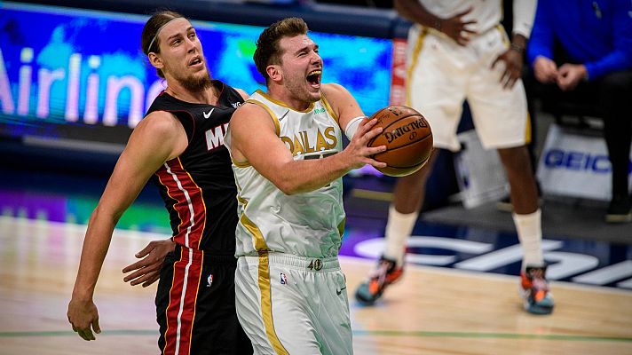 Telediario 1 - Doncic brilla con un 'doble-doble' y conduce a Dallas a la victoria ante los Heat