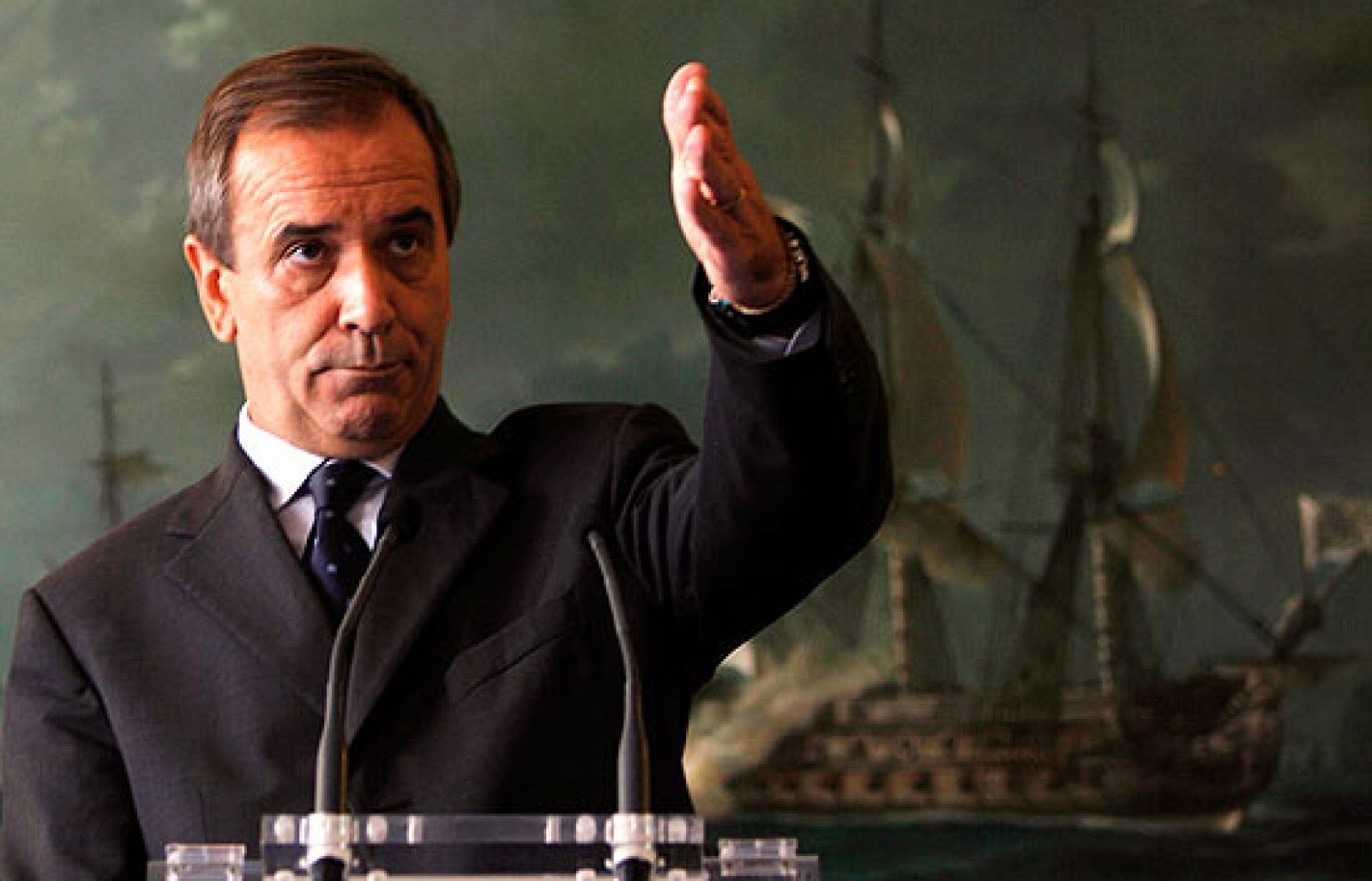 José Antonio Alonso califica a Rajoy de "insolidario" | Ver