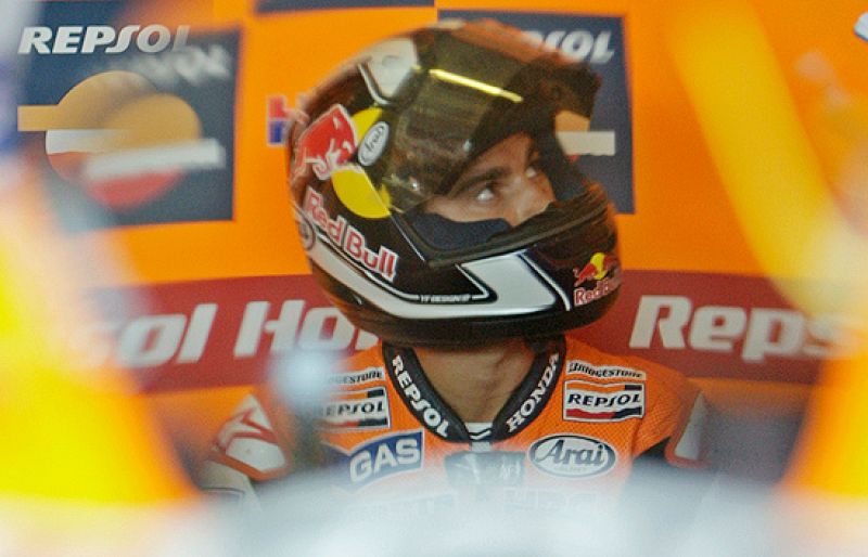 Ducati quiere tener a Pedrosa y a Stoner en sus filas. Mientras tanto, Jorge Lorenzo ya no piensa en ganar el campeonato y su principal objetivo es subirse al podio carrera tras carrera.