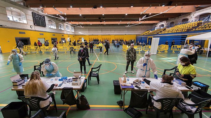 Las comunidades autónomas endurecen las restricciones
