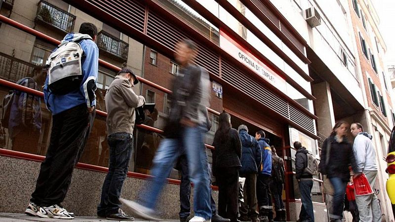 2020 se despide con una subida del paro y la bajada de la afiliación - La hora de La 1 | Ver