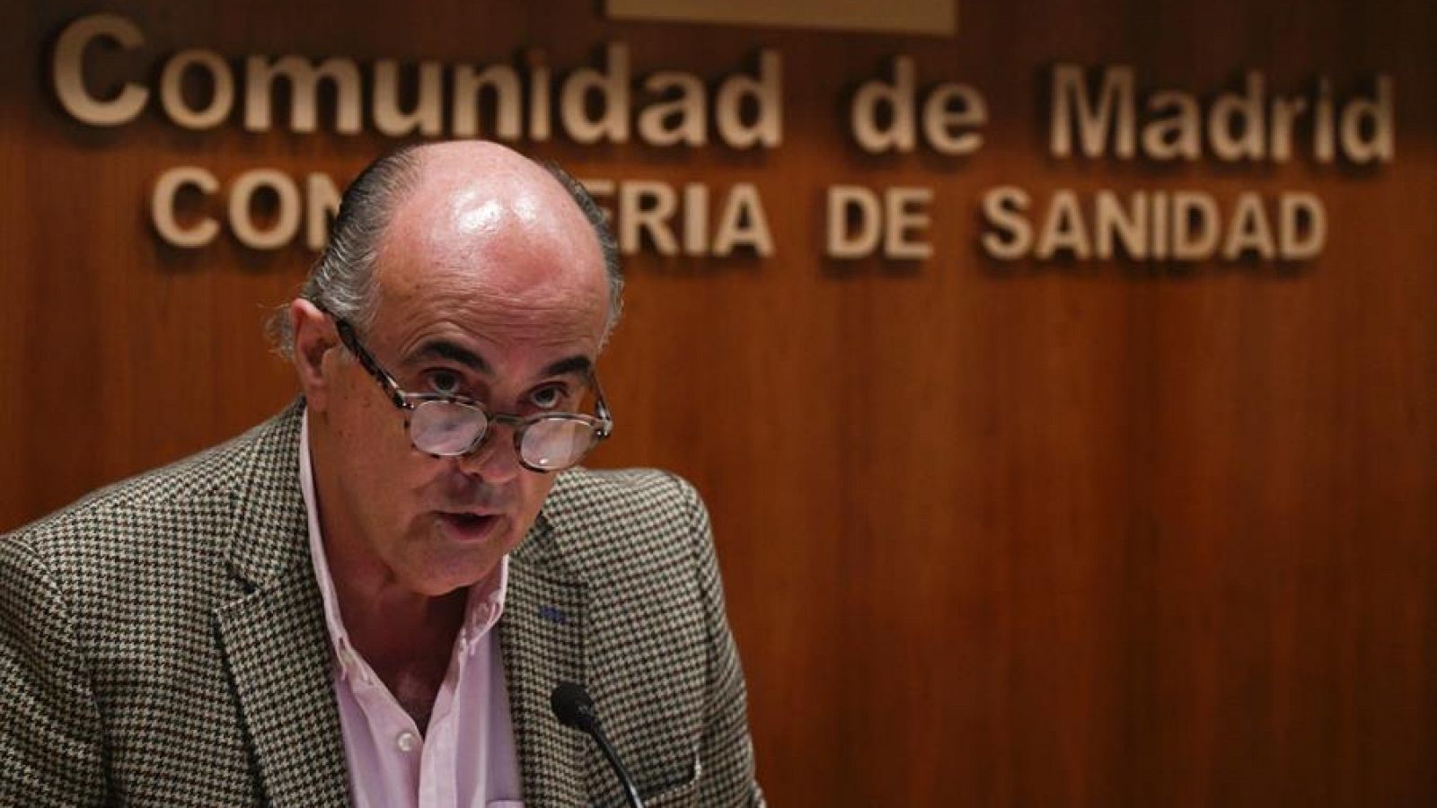 Madrid vacunará de lunes a domingo, incluidos festivos, y si es preciso por la noche - La hora de La 1 | Ver